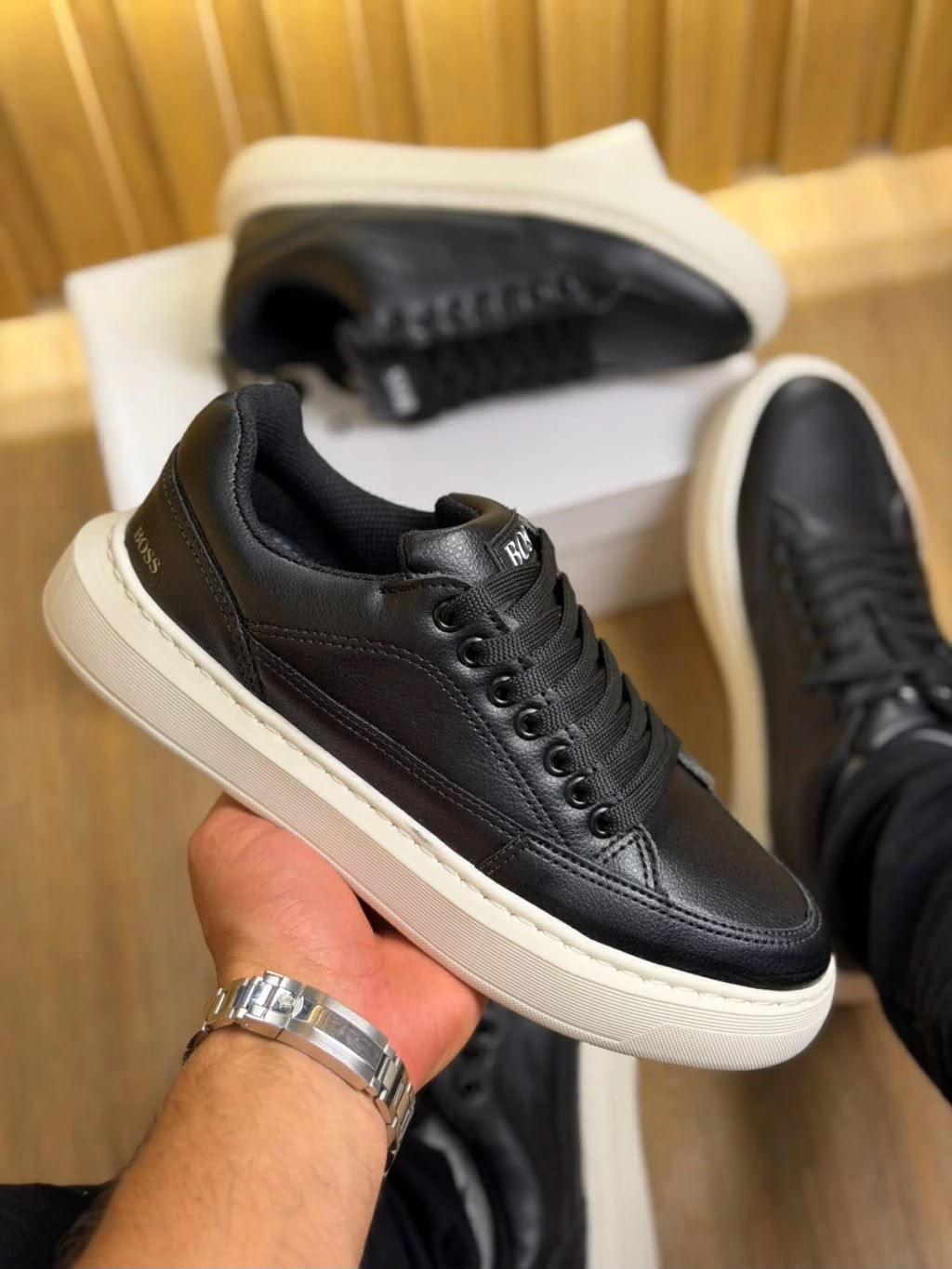 BOSS CASUAL