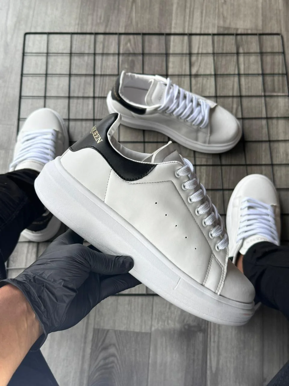 ALEXANDER MCQUEEN